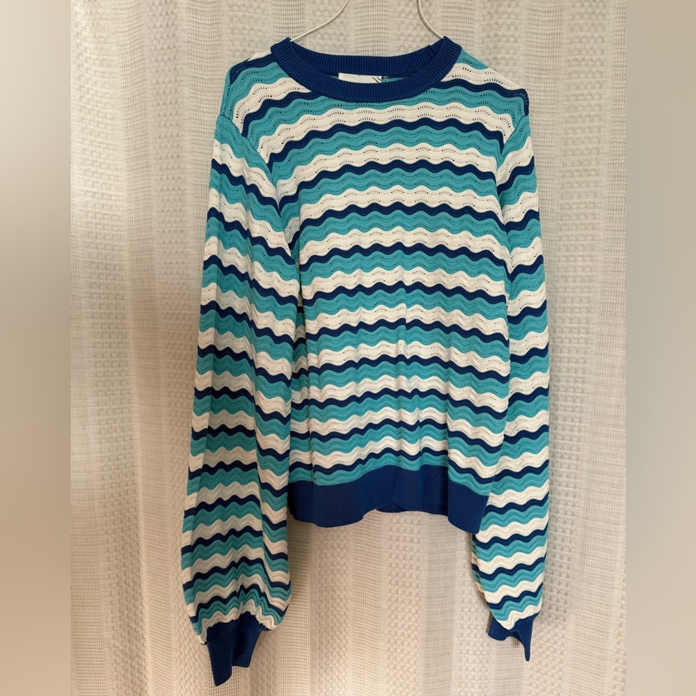 HYACINTH HOUSE
Aqua Wavy Stripe Callie Crewneck